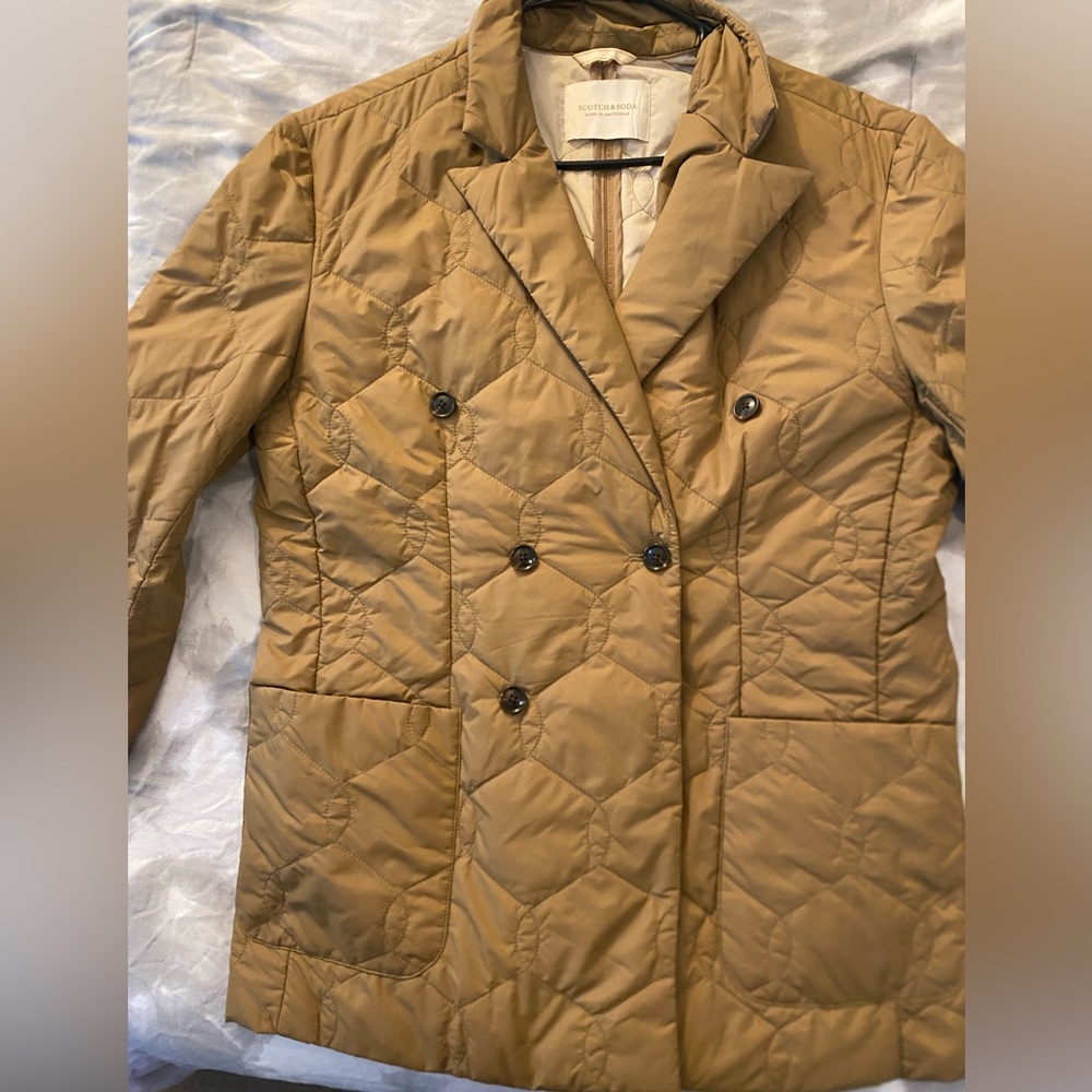 Quilted style dressy jacket